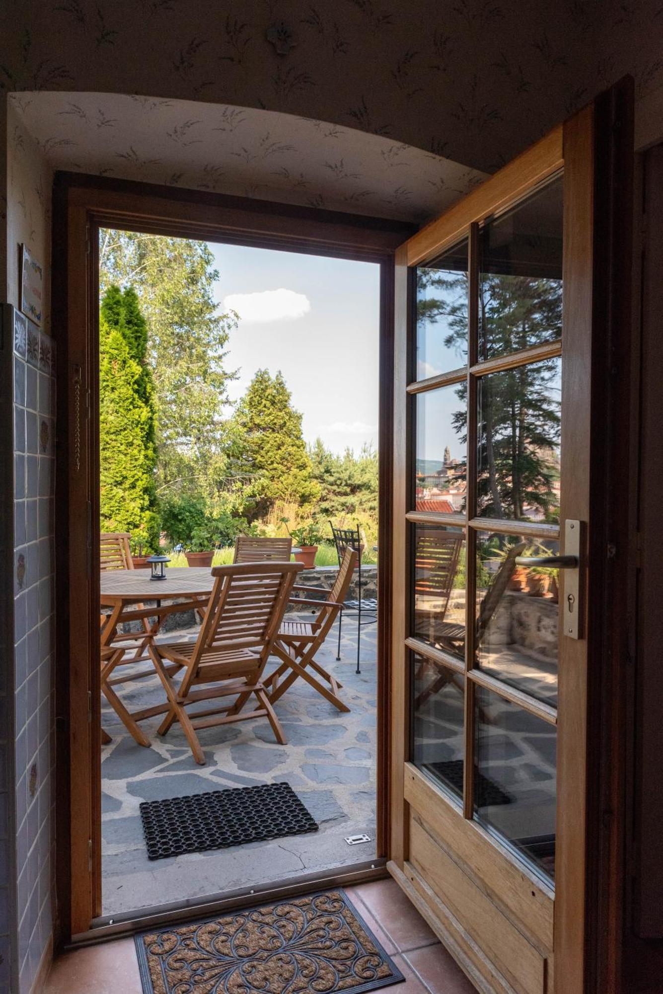 La Maison De Mireille Le Puy-en-Velay Exterior foto
